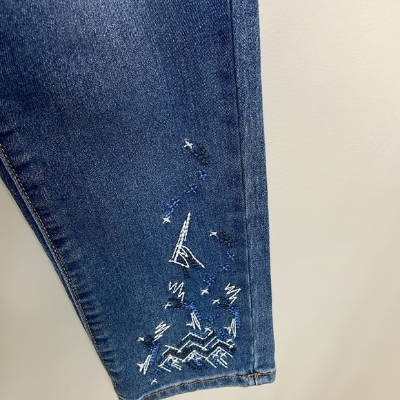 MASSEY’S Women’s  Size 4 Denim Embroidered Stretch Skinny Jeans Y2k Retro Bling - Picture 4 of 11